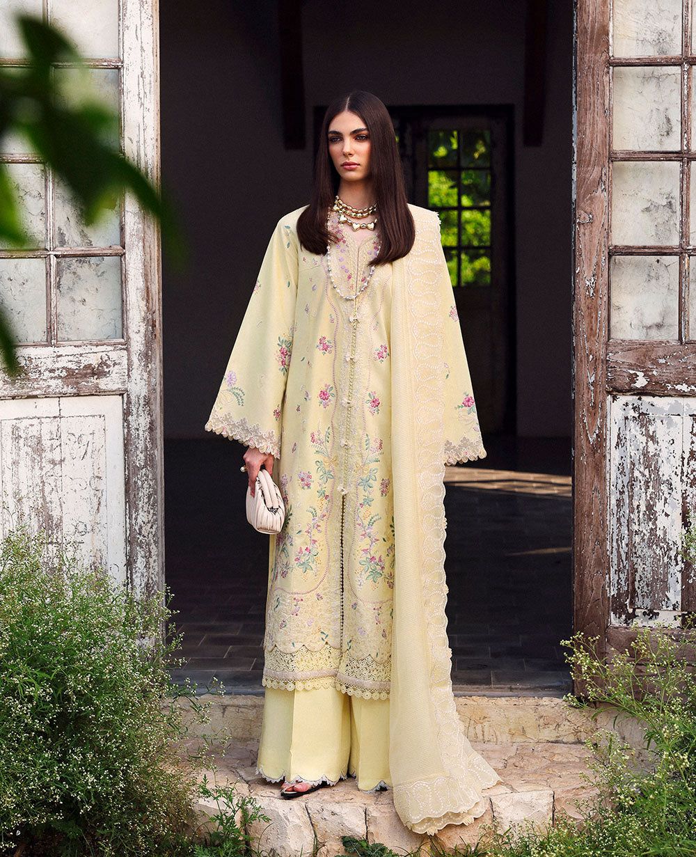 REPUBLIC WOMENS WEAR M-139